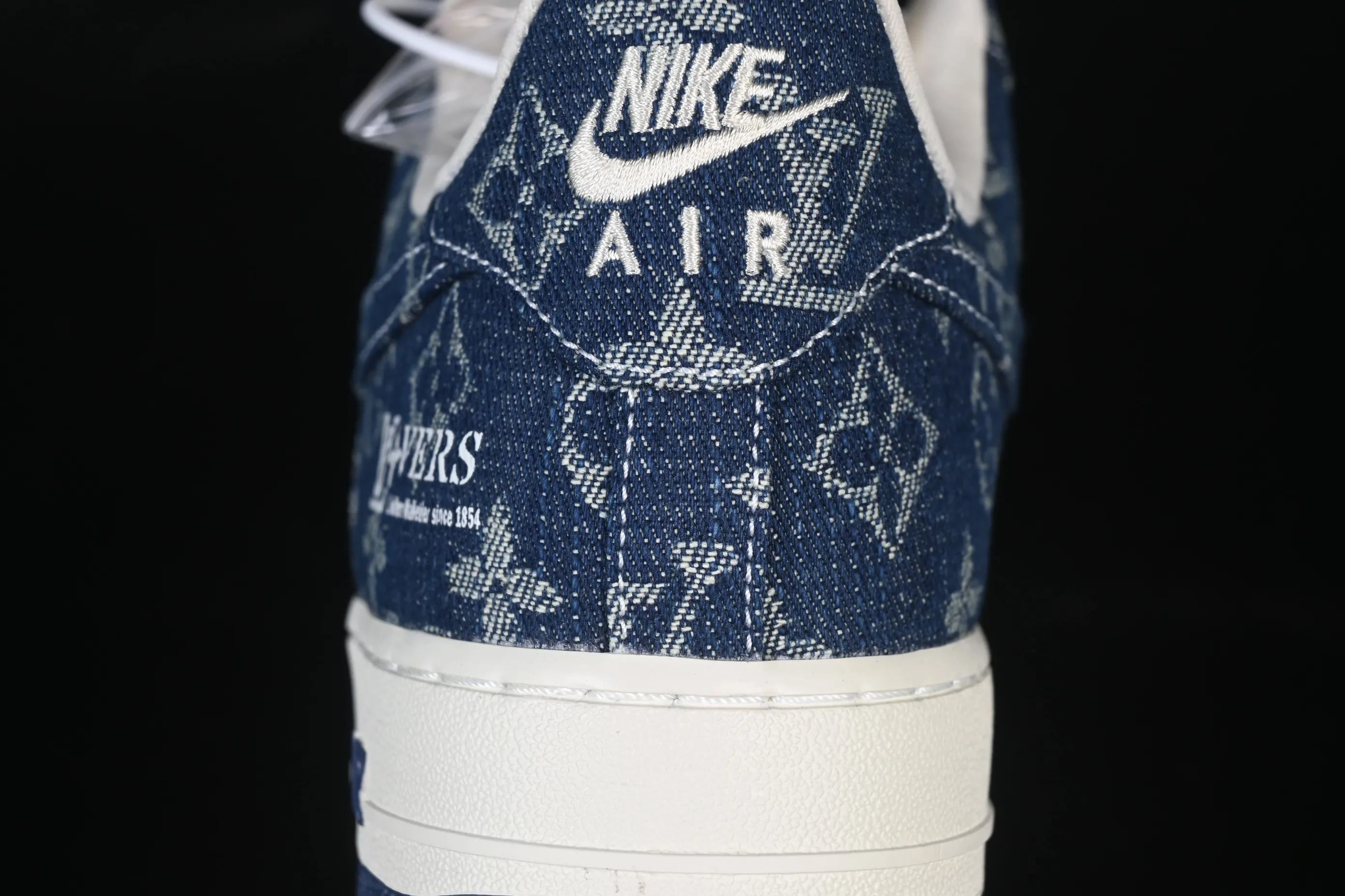 All categories Nk Air Force 1 Air Force series Nk Air Force 1 Low Air Force low-top Nike Air Force 1'07 Low LV joint white and blue Air Force 1 low-top casual sneakers YF9511-811